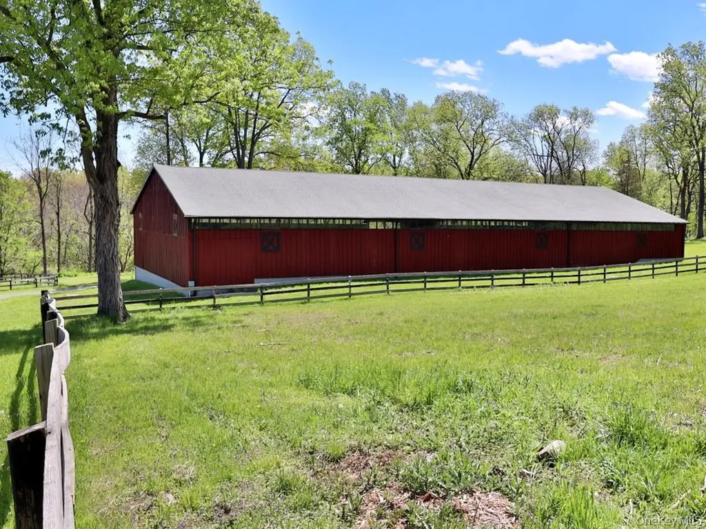 16 Almond Tree Lane Warwick NY 10990