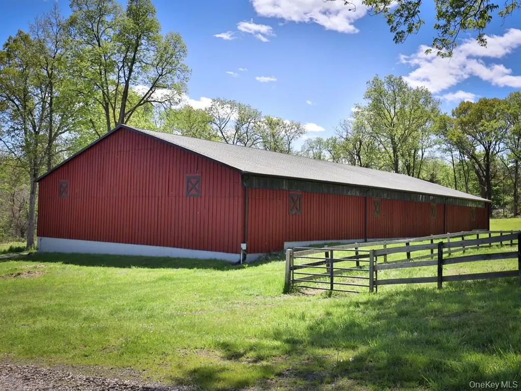 16 Almond Tree Lane Warwick NY 10990
