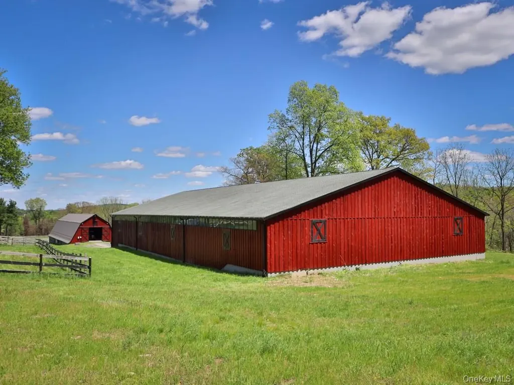 16 Almond Tree Lane Warwick NY 10990