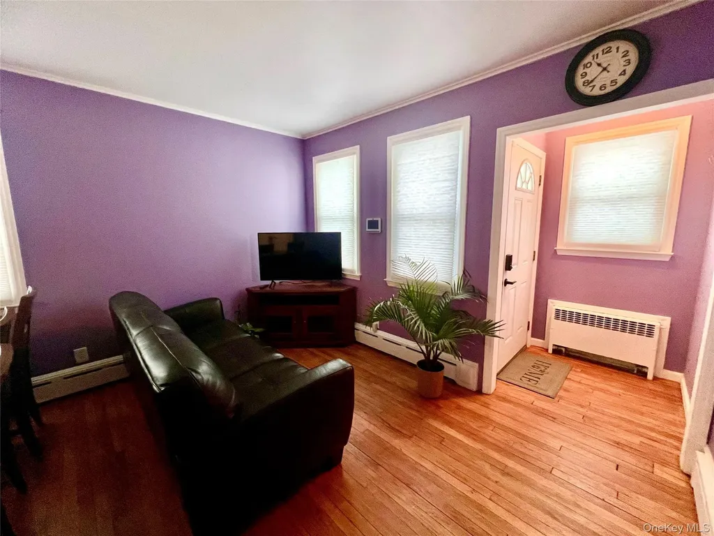 91 Mountain Avenue Middletown NY 10940