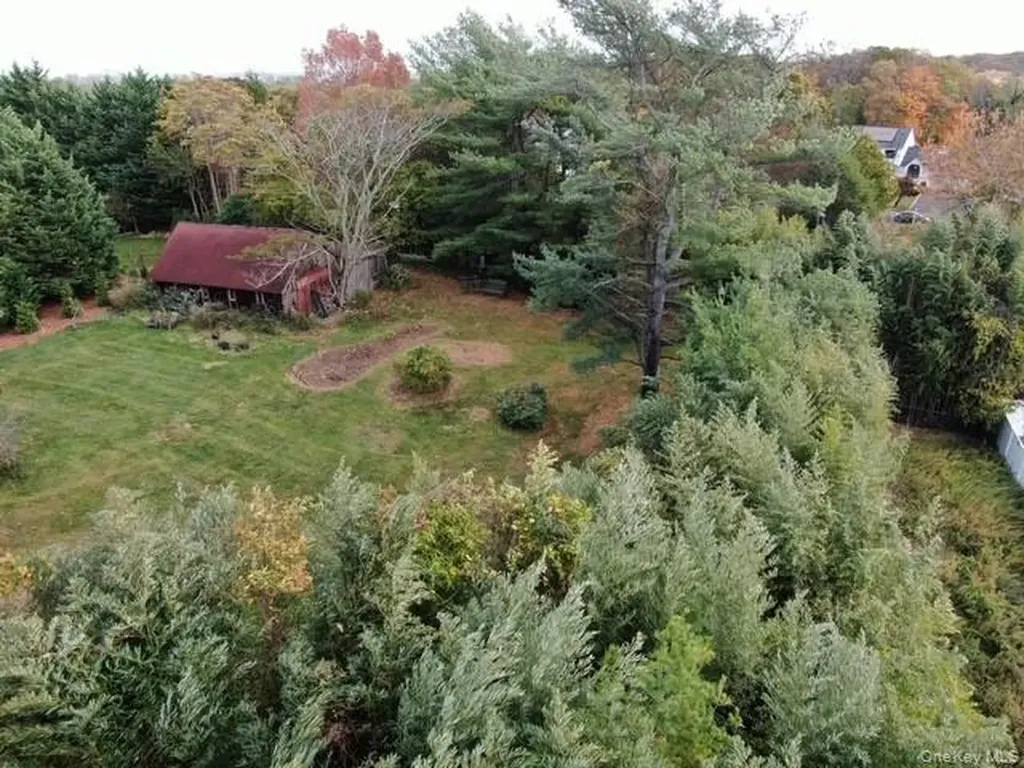 Lot B Merritts Path Rocky Point NY 11778