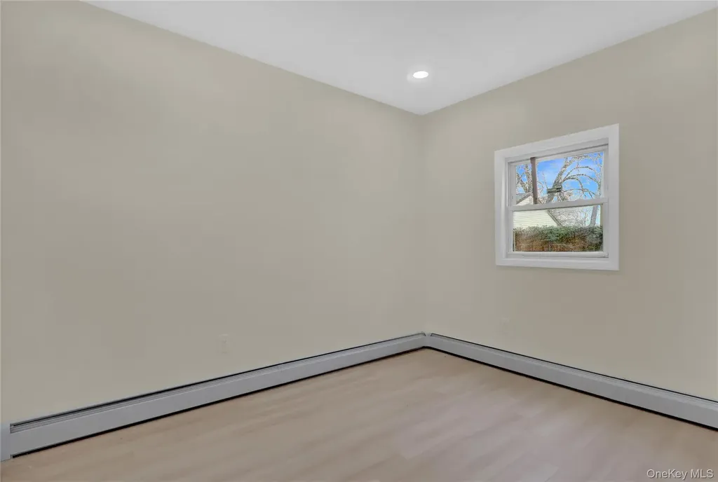 12 Carlls Path North Babylon NY 11703