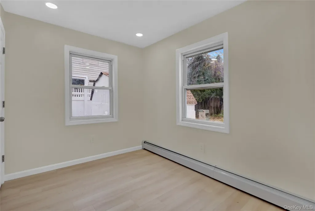 12 Carlls Path North Babylon NY 11703