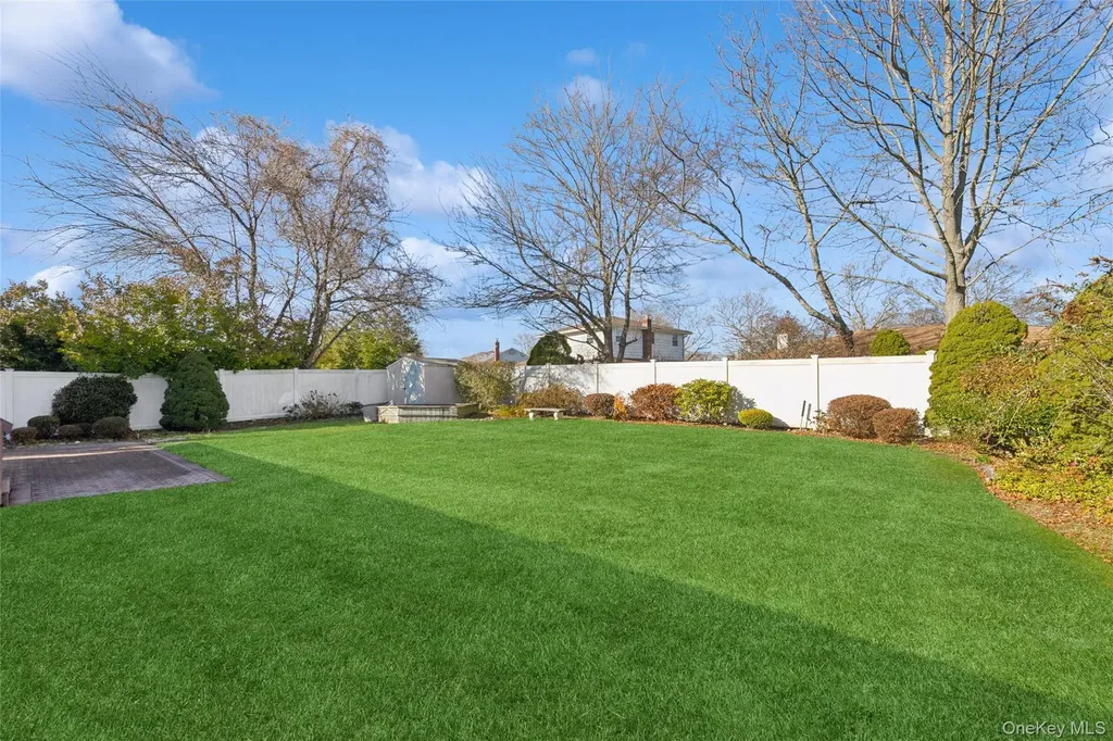 7 Joyce Lane Commack NY 11725