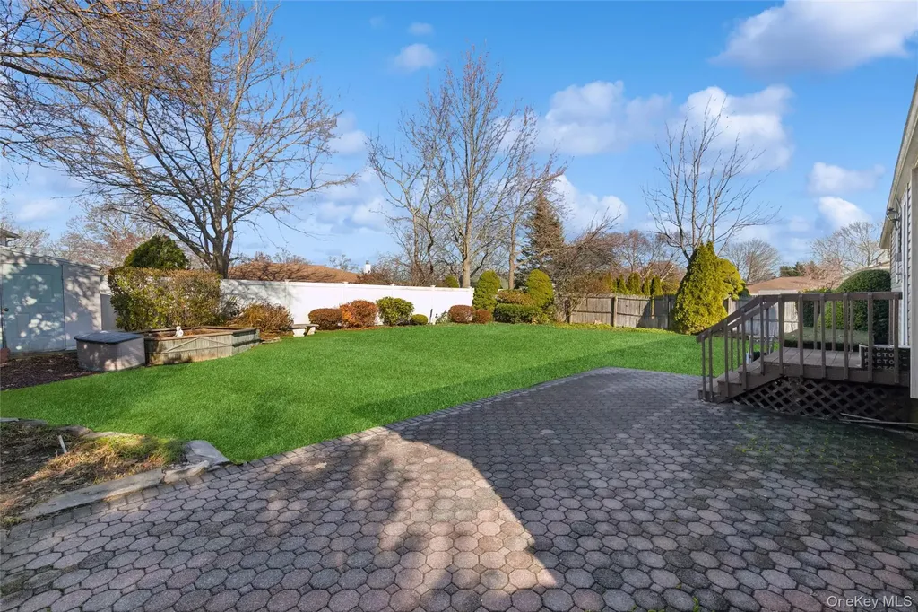 7 Joyce Lane Commack NY 11725