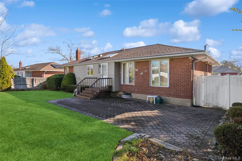 7 Joyce Lane Commack NY 11725