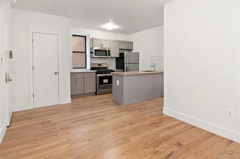 1845 Andrews Avenue Bronx NY 10453