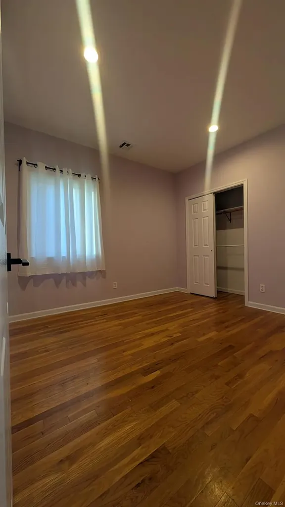 15095 Powells Cove Boulevard Whitestone NY 11357