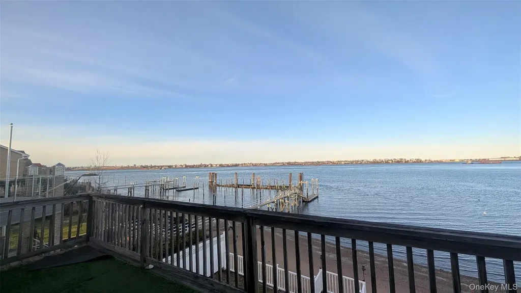 15095 Powells Cove Boulevard Whitestone NY 11357