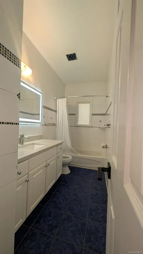 15095 Powells Cove Boulevard Whitestone NY 11357