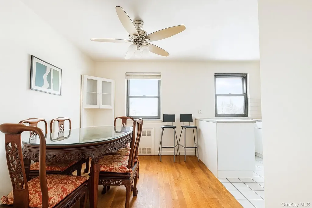 7 Terrace Circle Great Neck NY 11021