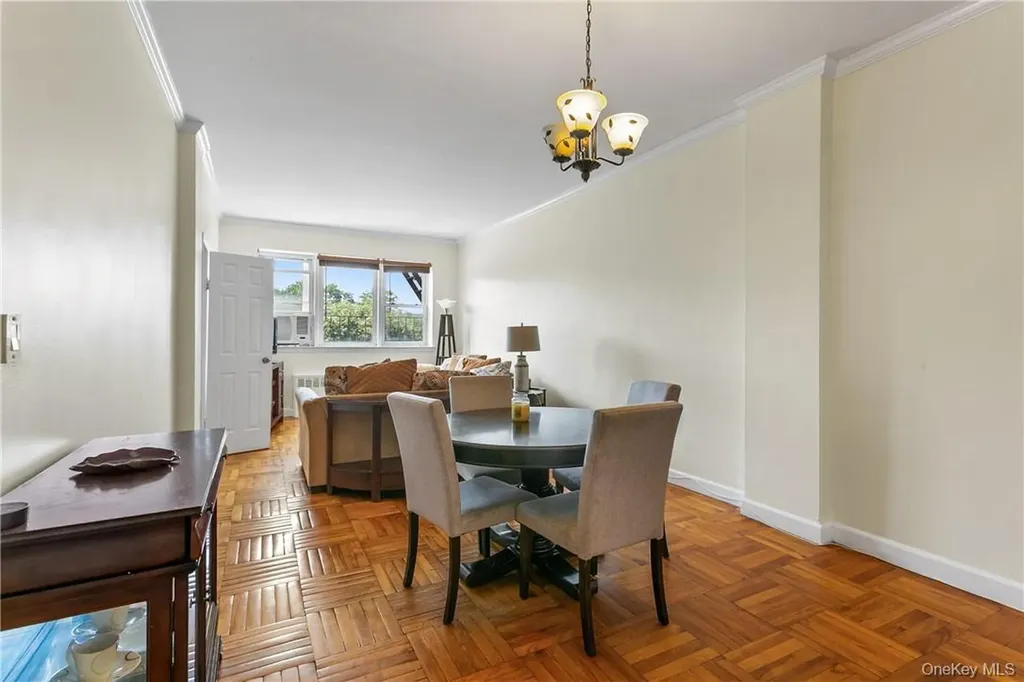 279 N Broadway Yonkers NY 10701