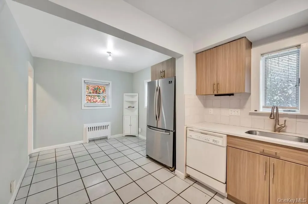 88 Marlboro Road Valley Stream NY 11581