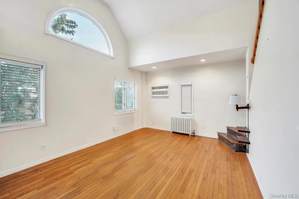 88 Marlboro Road Valley Stream NY 11581