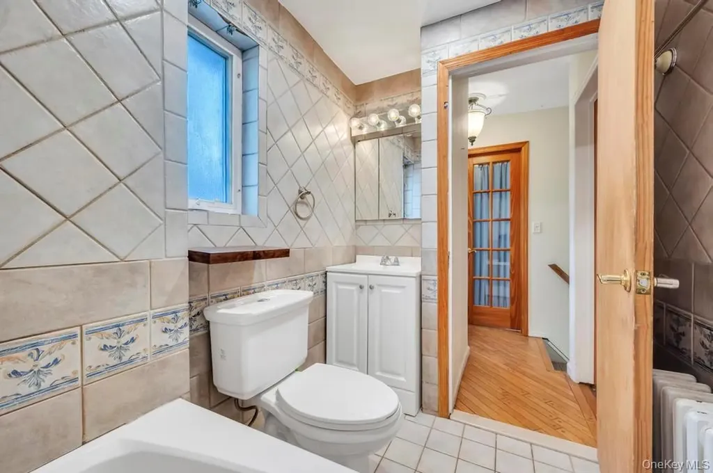 88 Marlboro Road Valley Stream NY 11581