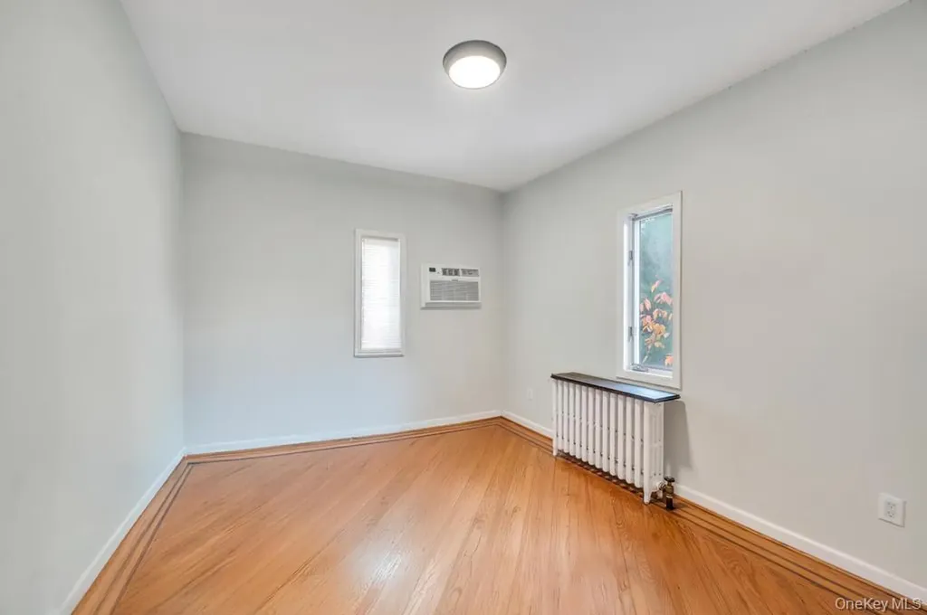 88 Marlboro Road Valley Stream NY 11581