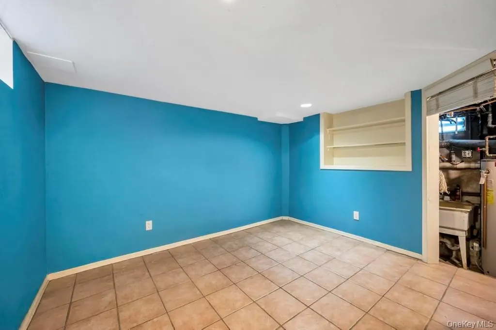 88 Marlboro Road Valley Stream NY 11581