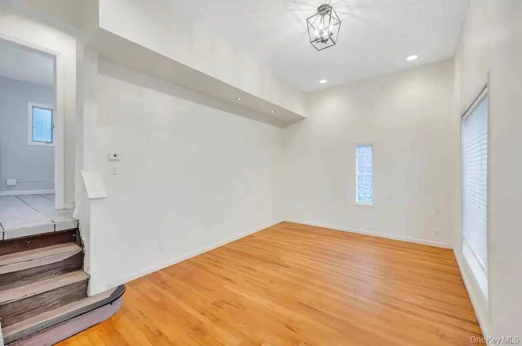 88 Marlboro Road Valley Stream NY 11581