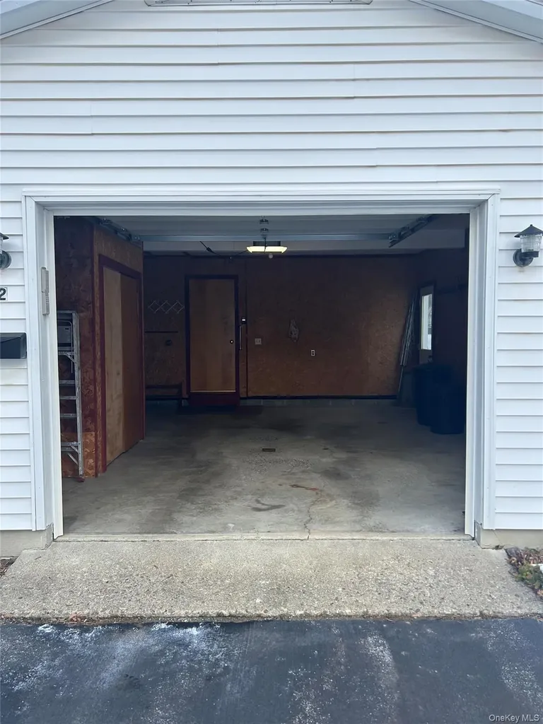 2 Scism Circle Red Hook NY 12571