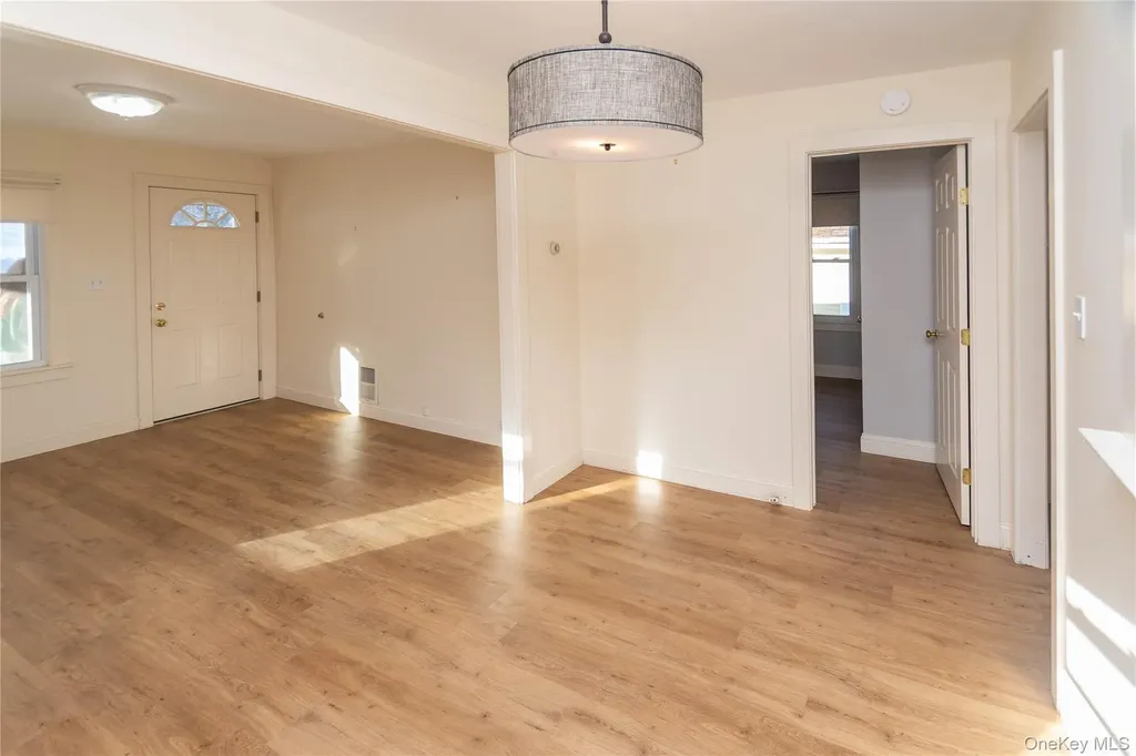 35 Hudson Terrace Marlboro NY 12542