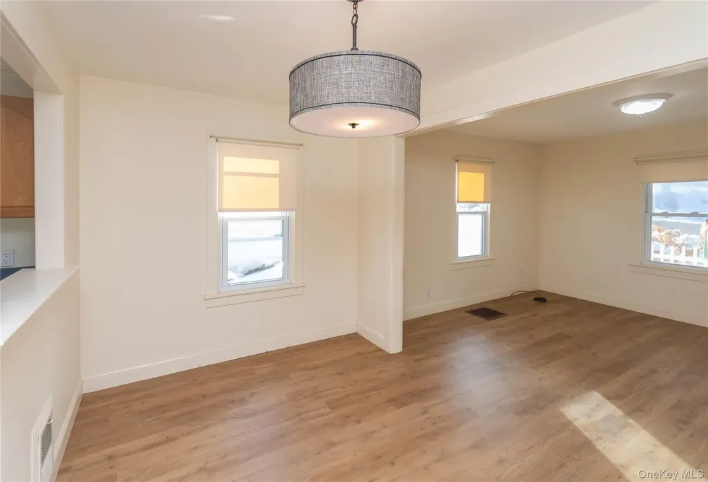 35 Hudson Terrace Marlboro NY 12542