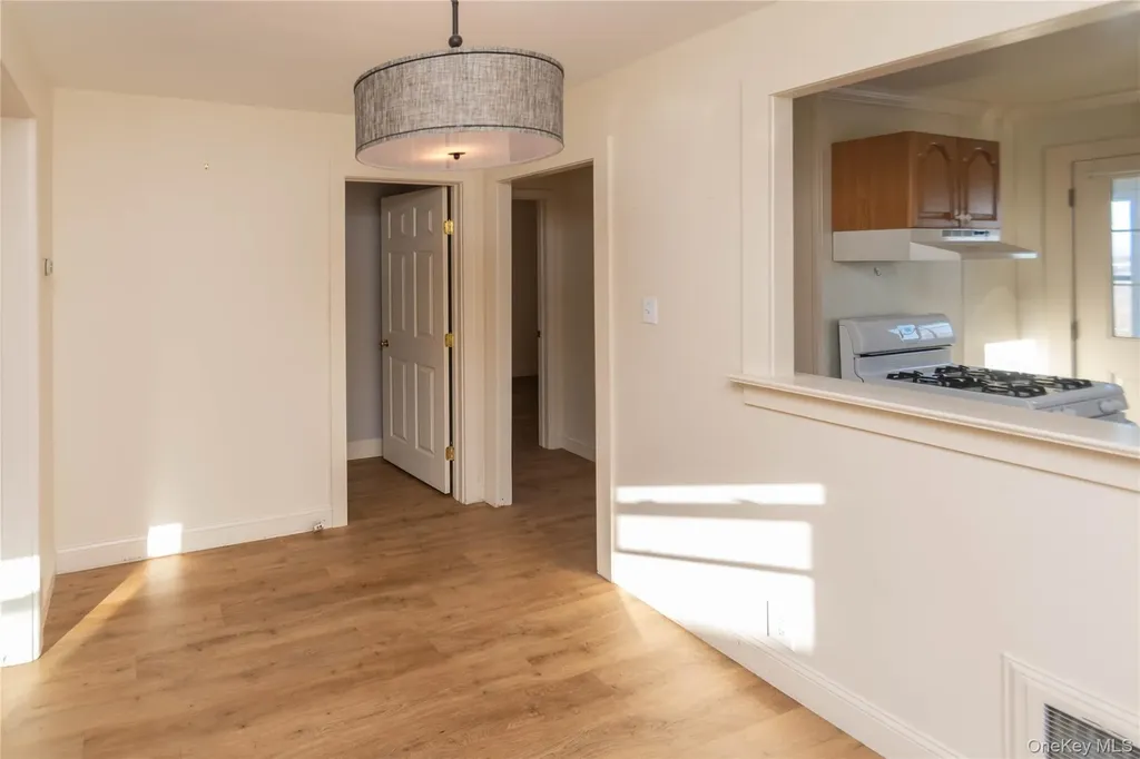 35 Hudson Terrace Marlboro NY 12542