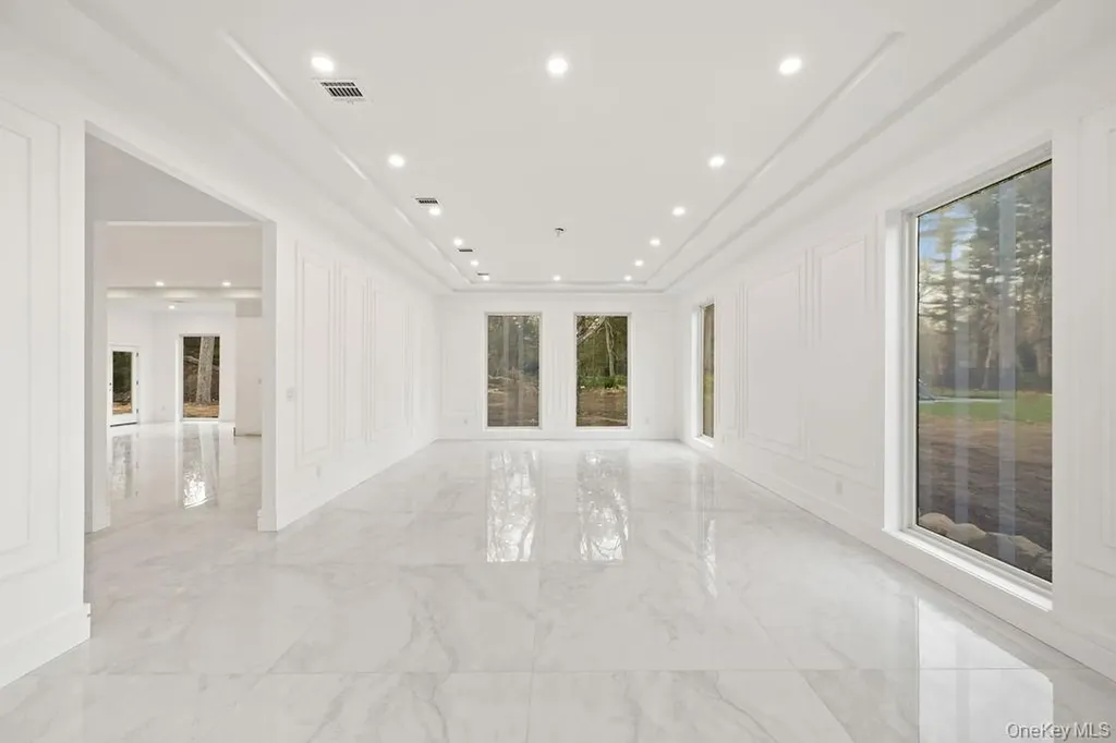94 Viola Road Suffern NY 10901