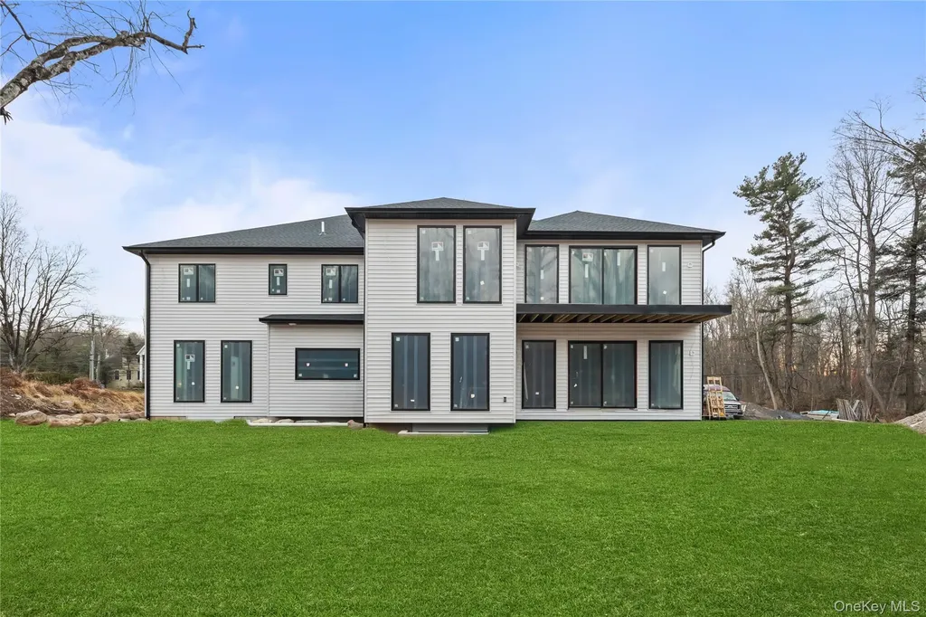 94 Viola Road Suffern NY 10901