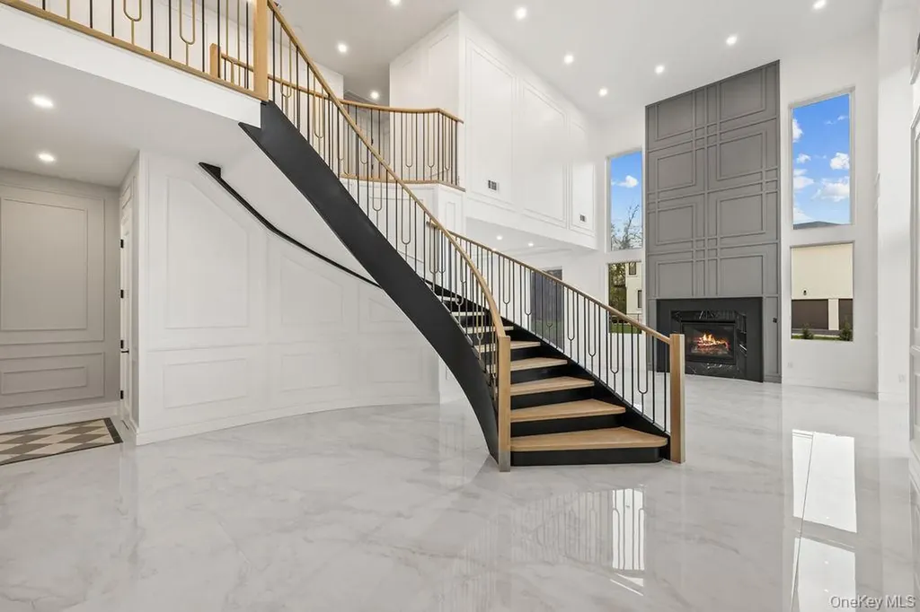 94 Viola Road Suffern NY 10901