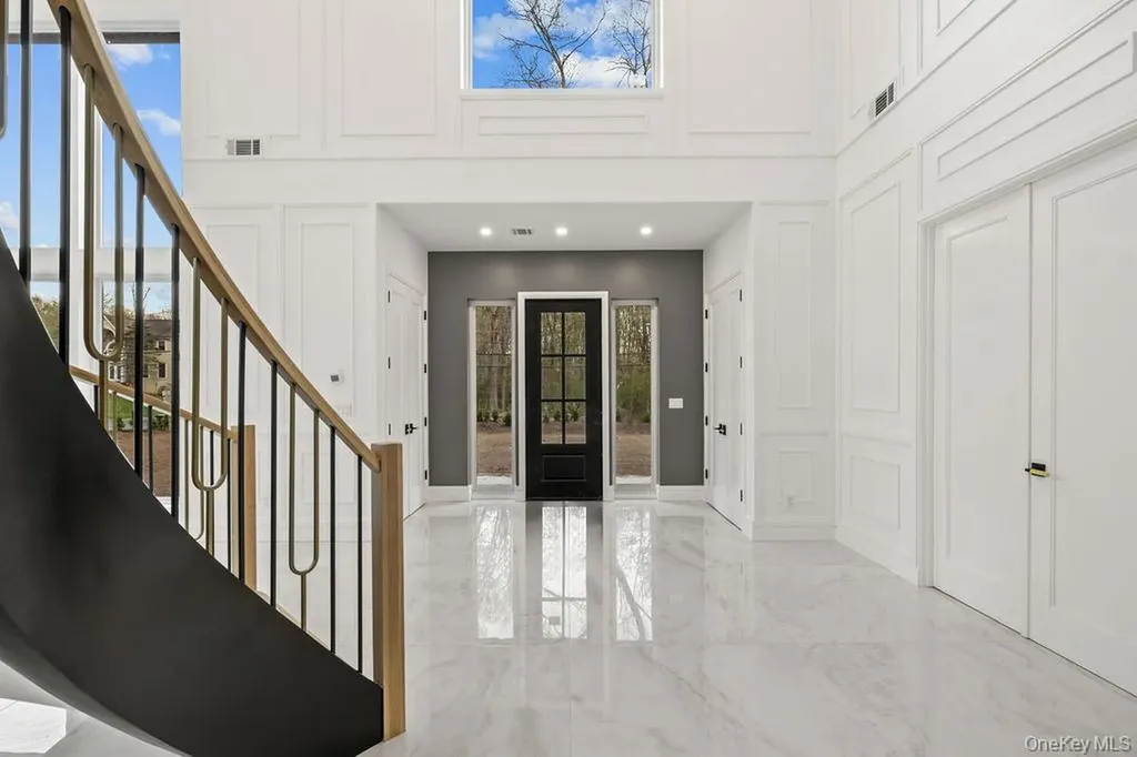 94 Viola Road Suffern NY 10901