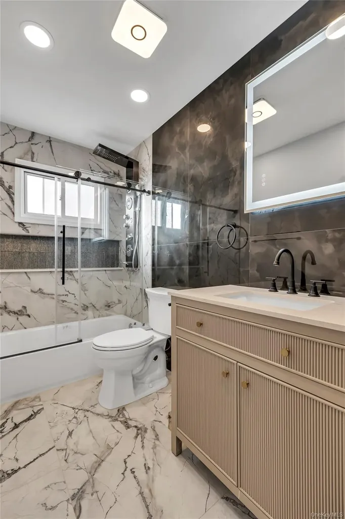 116 Phyllis Drive Patchogue NY 11772