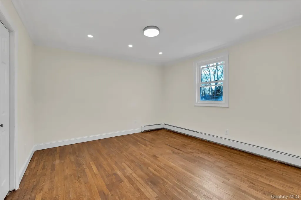 116 Phyllis Drive Patchogue NY 11772