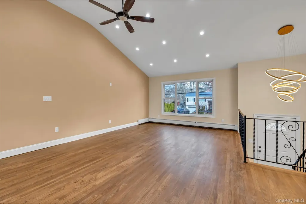 116 Phyllis Drive Patchogue NY 11772