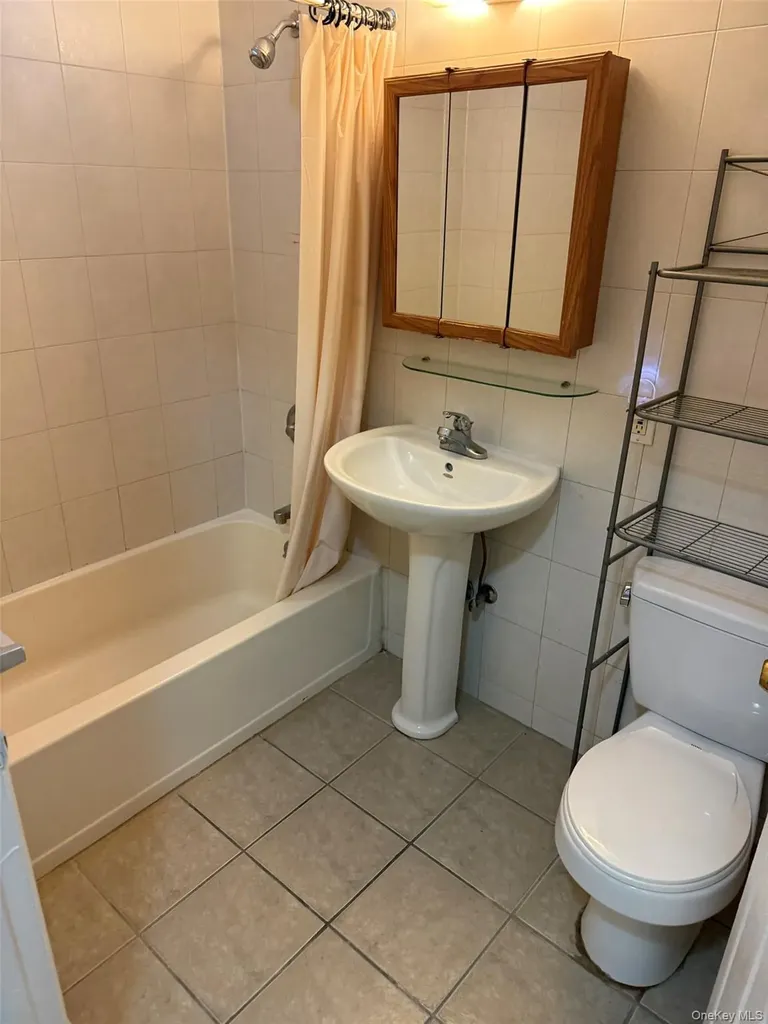 42-11 Parsons Boulevard Flushing NY 11355