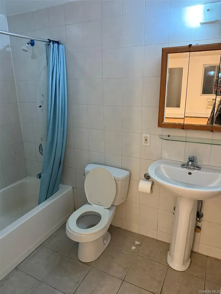 42-11 Parsons Boulevard Flushing NY 11355