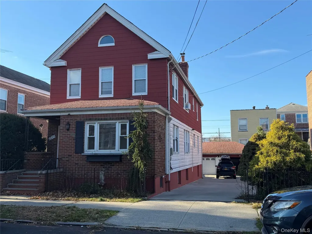 1271 Hobart Avenue Bronx NY 10461