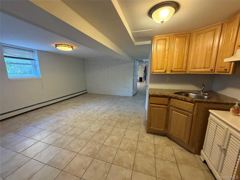 1271 Hobart Avenue Bronx NY 10461