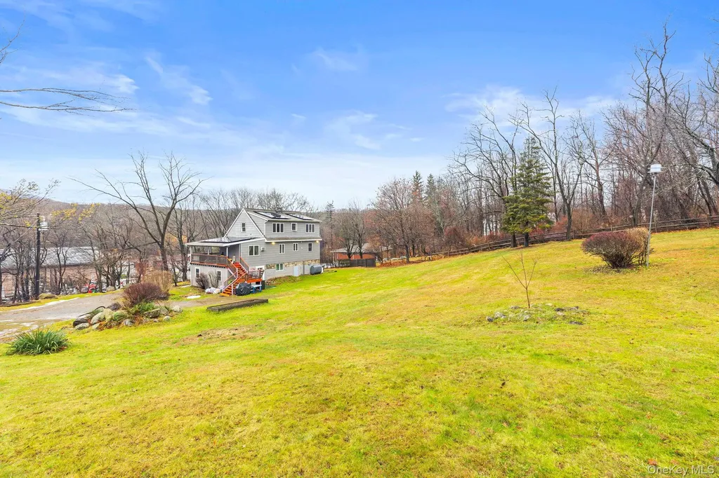 11 Cross Creek Road Cold Spring NY 10516