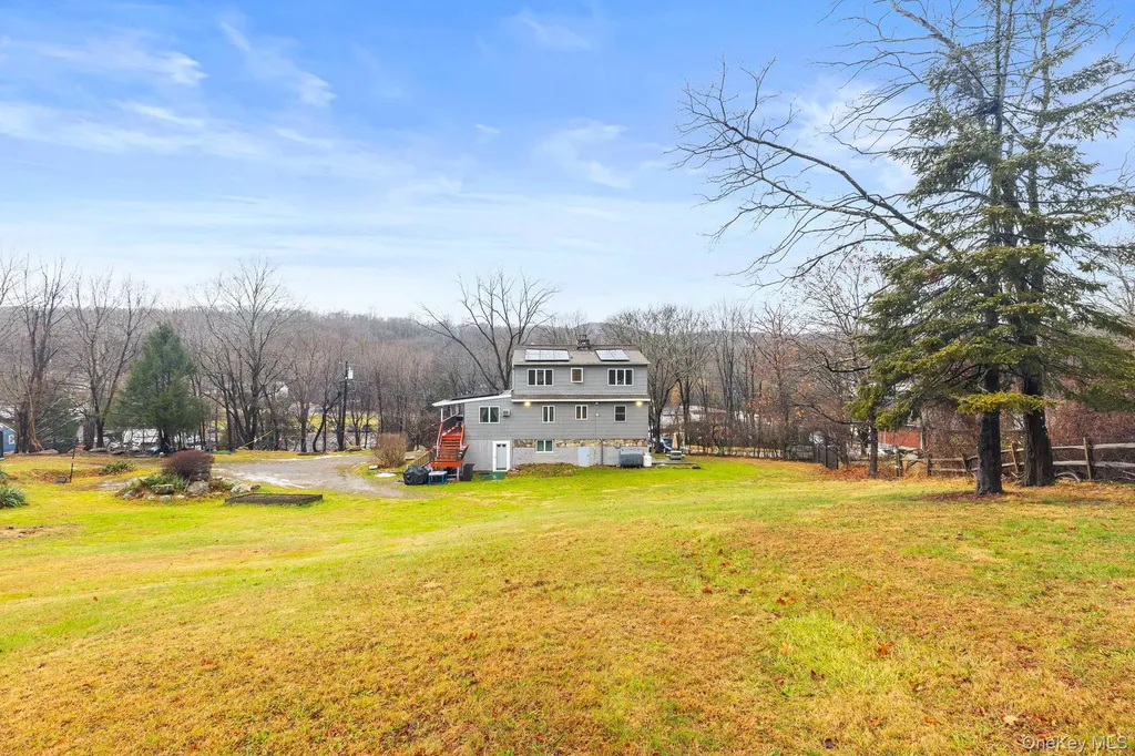 11 Cross Creek Road Cold Spring NY 10516
