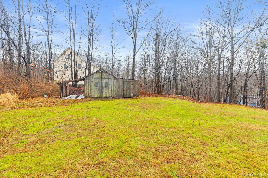 11 Cross Creek Road Cold Spring NY 10516