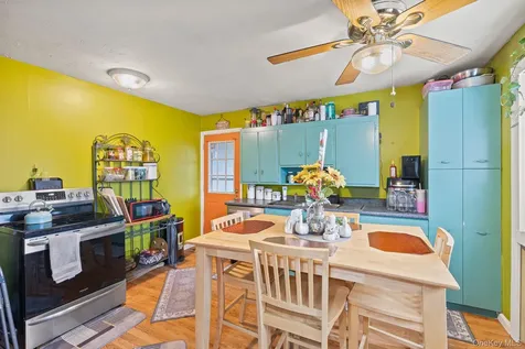 11 Cross Creek Road Cold Spring NY 10516