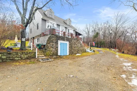 11 Cross Creek Road Cold Spring NY 10516
