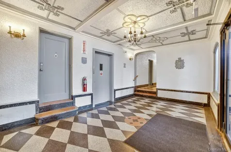 673 Locust Street Mount Vernon NY 10552