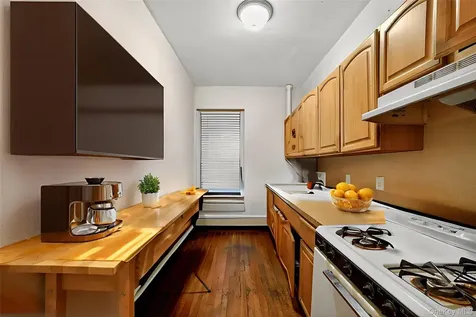 673 Locust Street Mount Vernon NY 10552