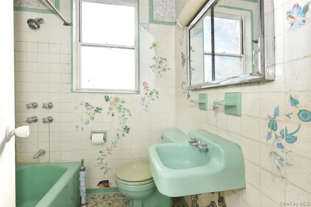 222 Avenue V Brooklyn NY 11223