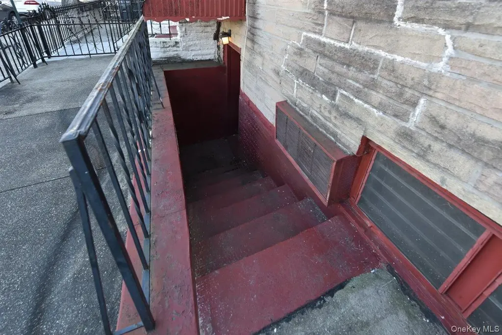 222 Avenue V Brooklyn NY 11223