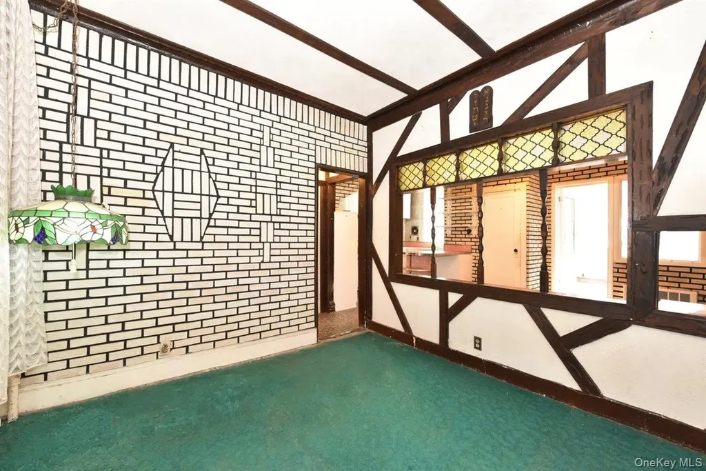 222 Avenue V Brooklyn NY 11223