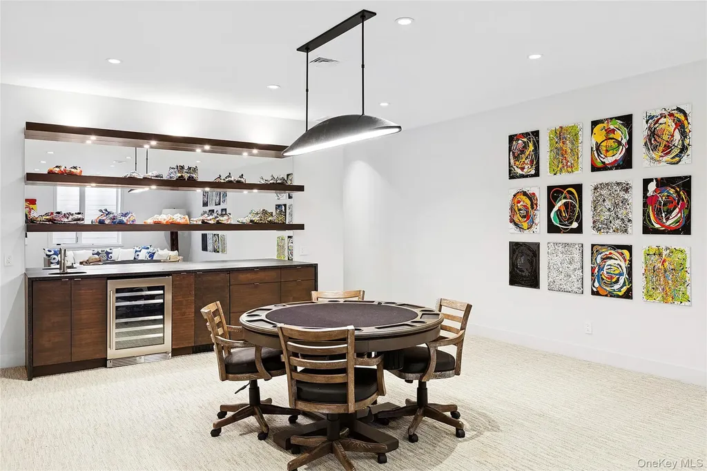 26 Alewive Brook Road East Hampton NY 11937
