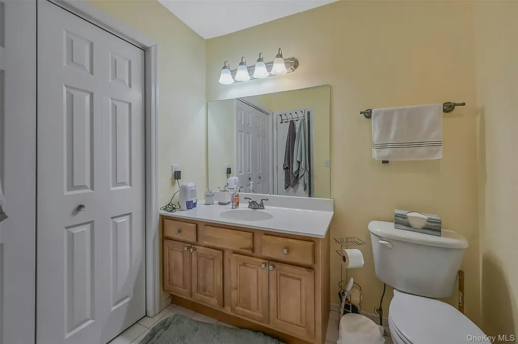 50 Strawberry Commons Riverhead NY 11901