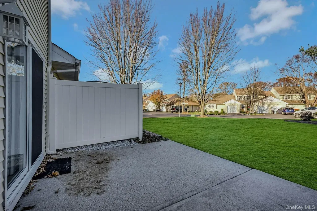 50 Strawberry Commons Riverhead NY 11901